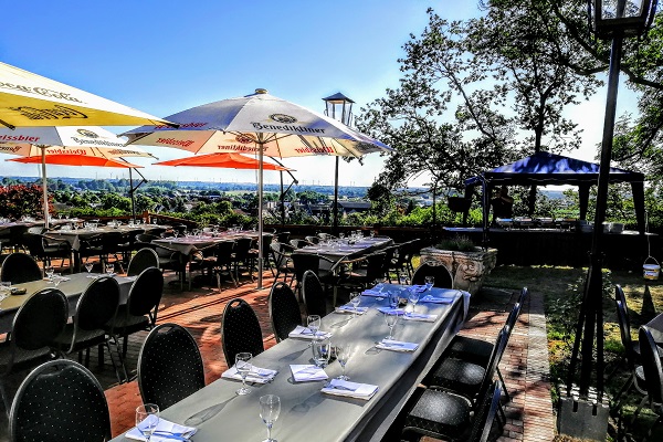 Burg Wassenberg terras